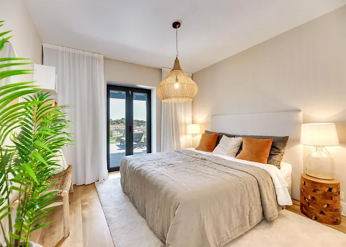 Renovated 4bdrm Luxury - Frontline Golf * Естепона