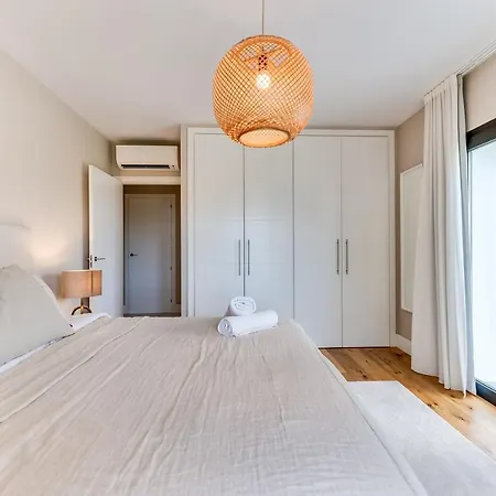 Renovated 4bdrm Luxury - Frontline Golf