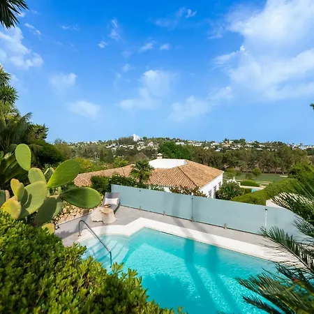 Renovated 4bdrm Luxury - Frontline Golf Apartment Estepona