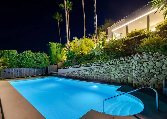 Διαμέρισμα Renovated 4bdrm Luxury - Frontline Golf *