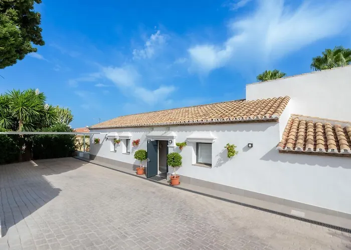 Renovated 4bdrm Luxury - Frontline Golf