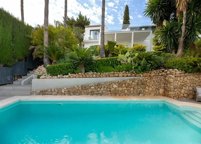 Renovated 4bdrm Luxury - Frontline Golf * Estepona